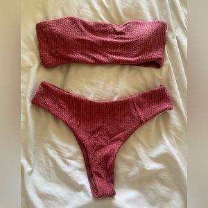 Textured Strapless Cheeky Bikini